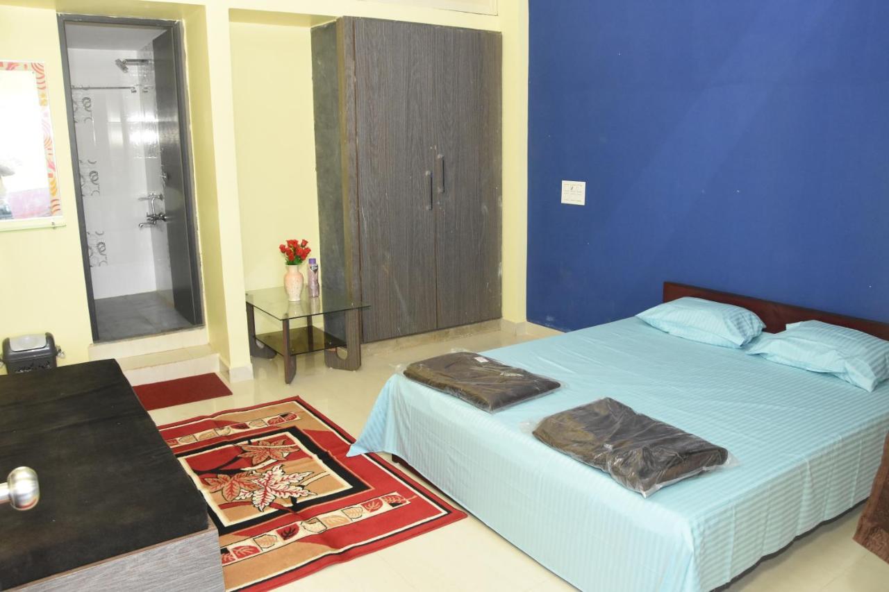 H P Homestay Dharwad Esterno foto